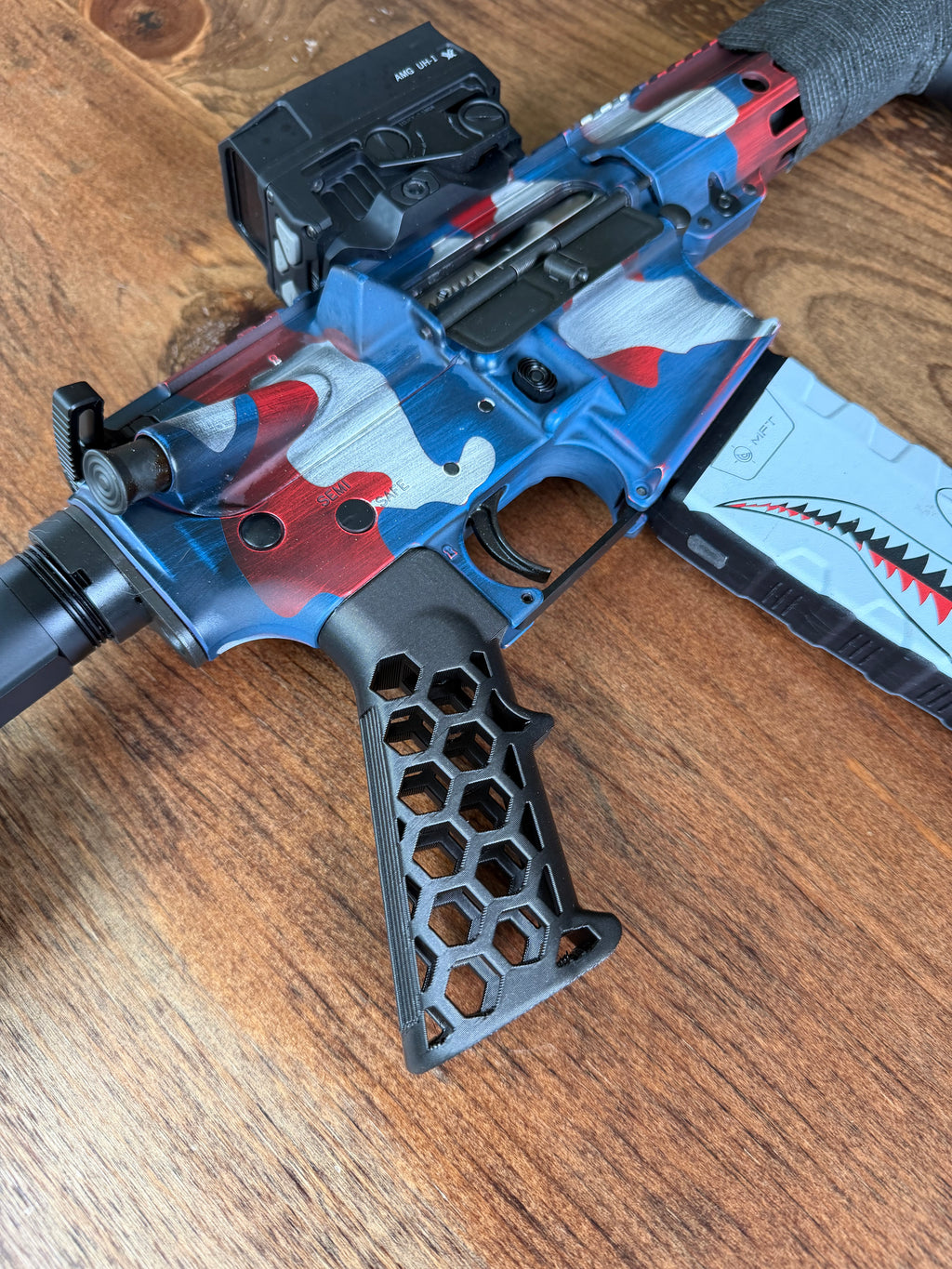 Honeycomb AR15 Grip