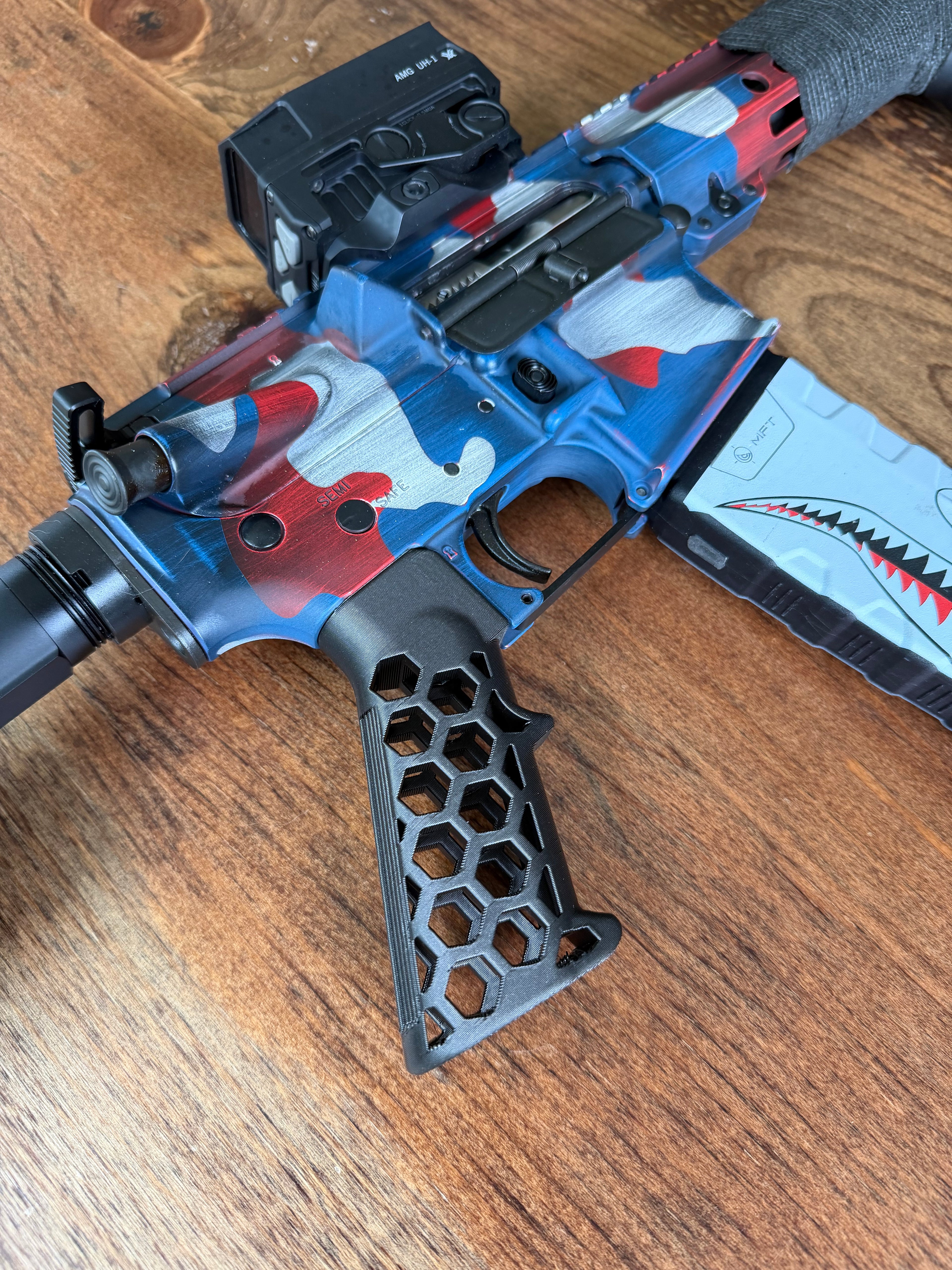 Honeycomb AR15 Grip